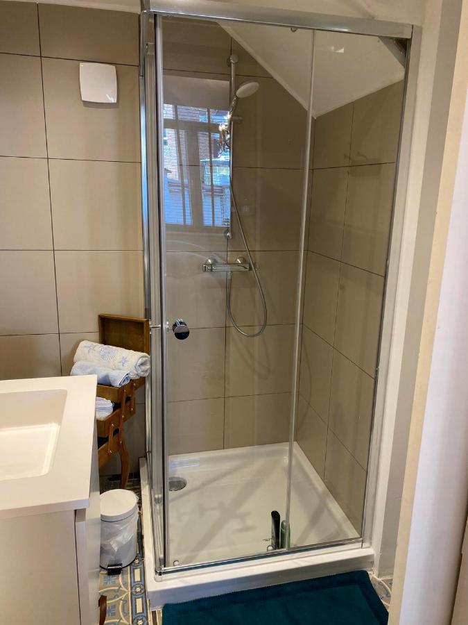 Les Ambassadeurs Appartement Spa Buitenkant foto